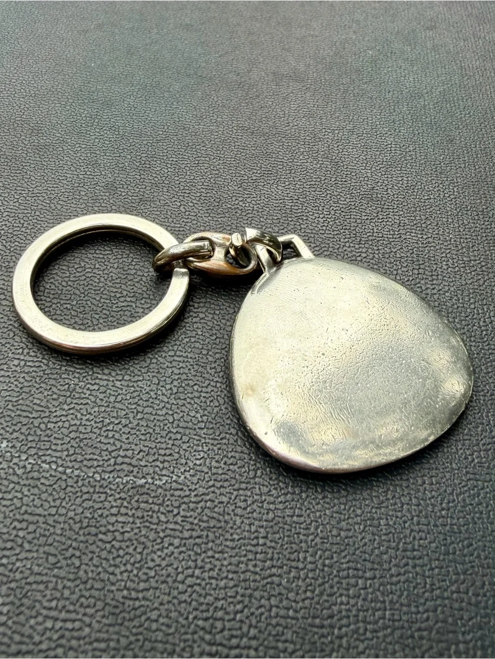 Vintage Miller Genuine Draft Metal Keychain Beer Advertising